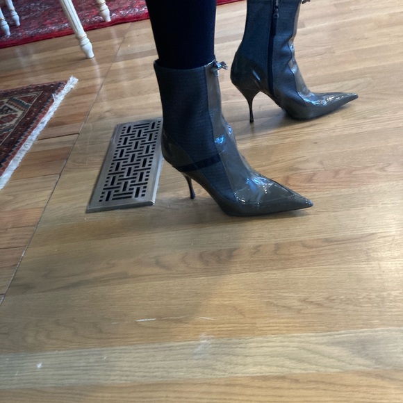PRADA Athracite patent and mesh pointy toe booties with sleek, sexy heels NWT 7 - Picture 9 of 13